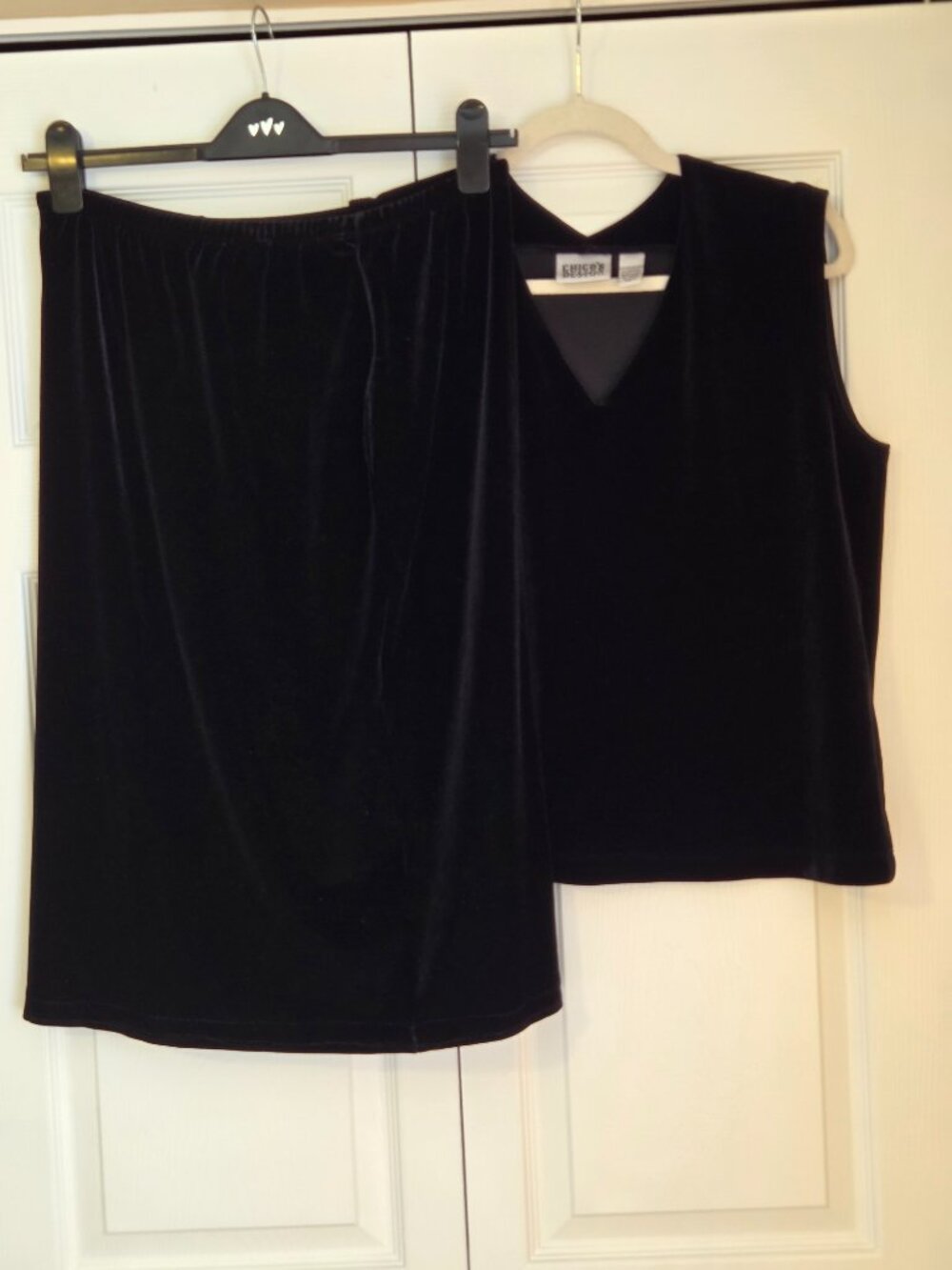 Chico's Black Velvet 2 Piece Set Size 2 / L / 14